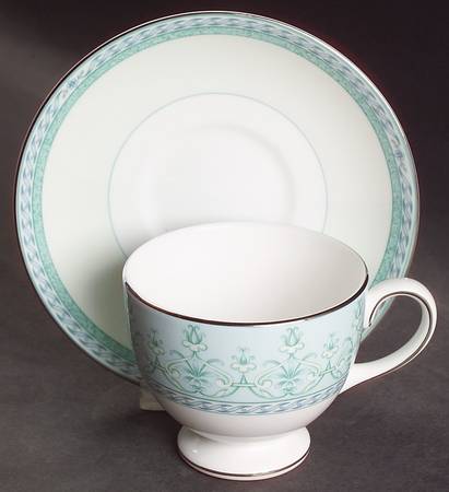 Amesbury Footed Cup & Saucer Set