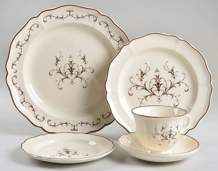 Queen's Filigree 5 Piece Place Setting