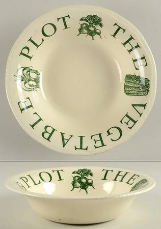 The Kitchen Garden Green 9" Round Vegetable Bowl