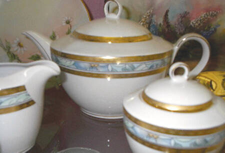 WIG614 Teapot & Lid