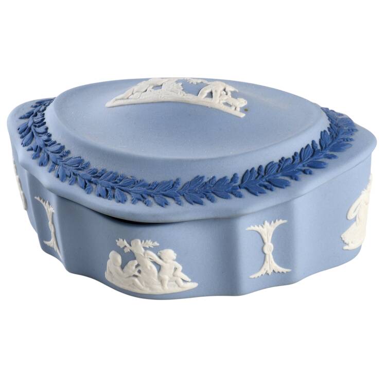 Cream Color and Portland Blue on Lavender Silver/Candy Box & Lid