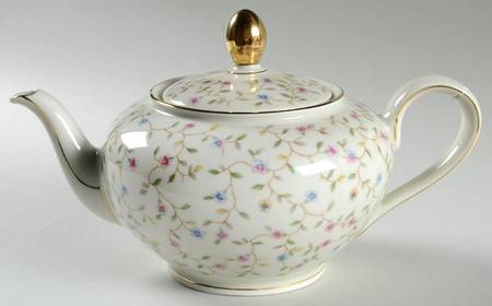 WIG619 Teapot & Lid