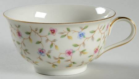 WIG619 Footed Cup