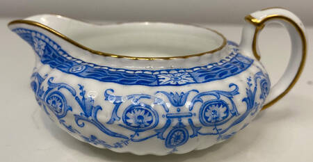 Y1304 Creamer