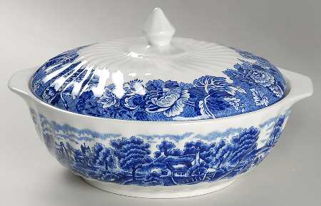 English Scenery Blue (Lion Backstamp, Swirl) Round Covered Vegetable