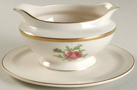 WAR127 Gravy Boat with Attached Underplate