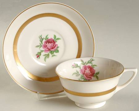 WAR127 Footed Cup & Saucer Set