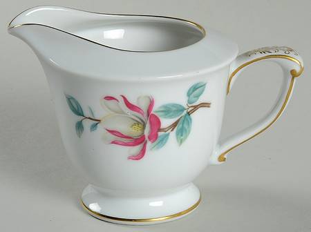 Magnolia Creamer