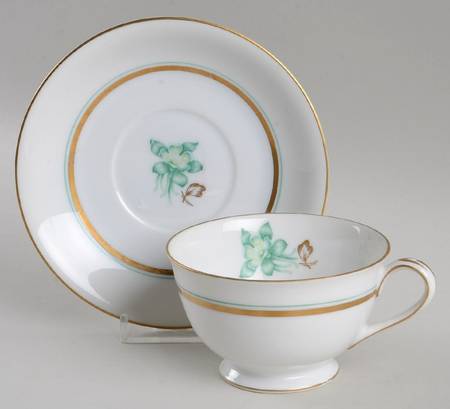 Columbine Footed Cup & Saucer Set