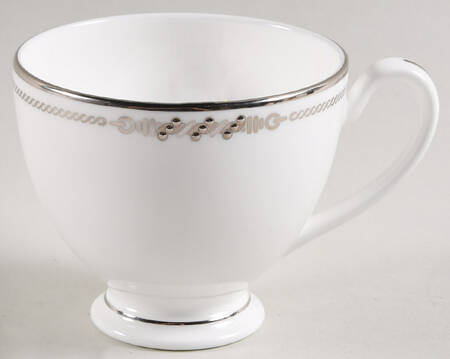 Carnegie Footed Cup