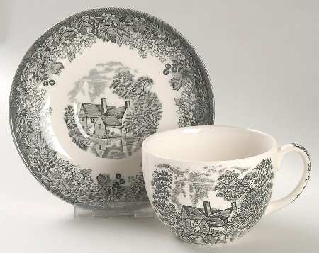 Romantic England Black Flat Cup & Saucer Set