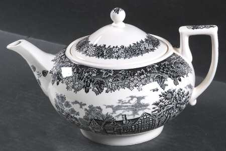 Romantic England Black Teapot & Lid