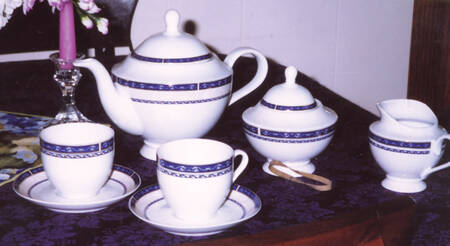 7477 Teapot & Lid