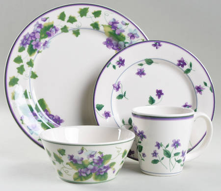 Sweet Violets 4 Piece Place Setting