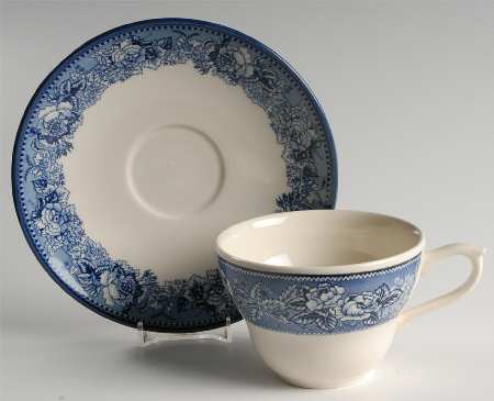 Highgrove (Blue Trim) Flat Cup & Saucer Set