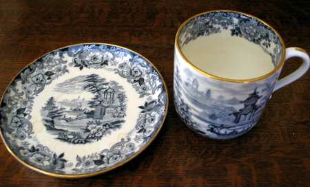 WW288 Flat Cup & Saucer Set