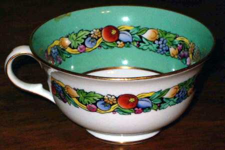 Manilla Footed Cup