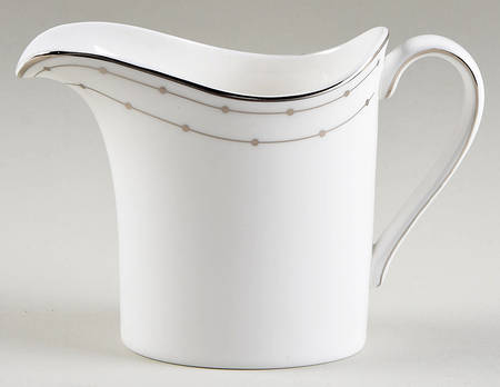 Parade Creamer