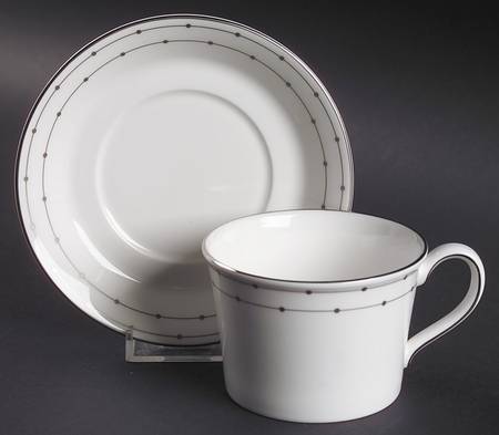 Parade Flat Cup & Saucer Set