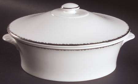 Platinum Plume Oval Covered Vegetable