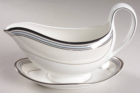 Lustreware Accessories Gravy Boat & Underplate by Wedgwood