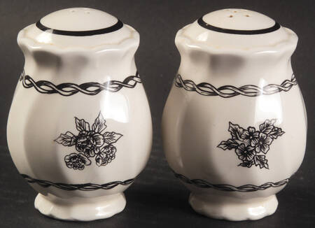 Wve1 Salt & Pepper Set