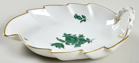 Maria Theresa 7" Handled Leaf Dish