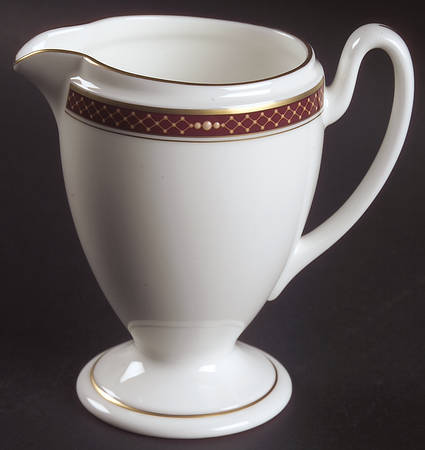 Trapani Creamer