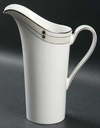 Opal 16 Oz Pitcher