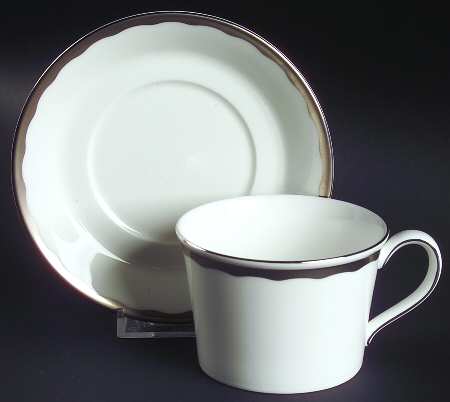 Silhouette Flat Cup & Saucer Set