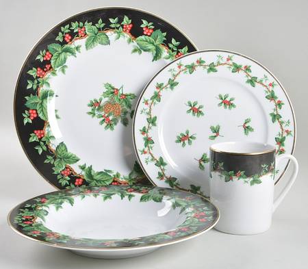 Holiday Bouquet 4 Piece Place Setting