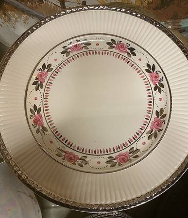 A7969 Dinner Plate