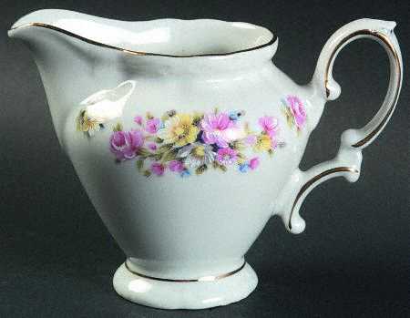 WIG694 Creamer