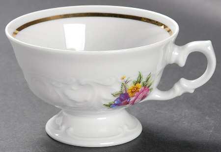WAV45 Footed Cup
