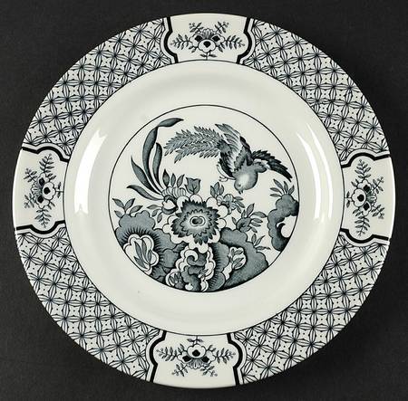 Yuan Black Salad Plate