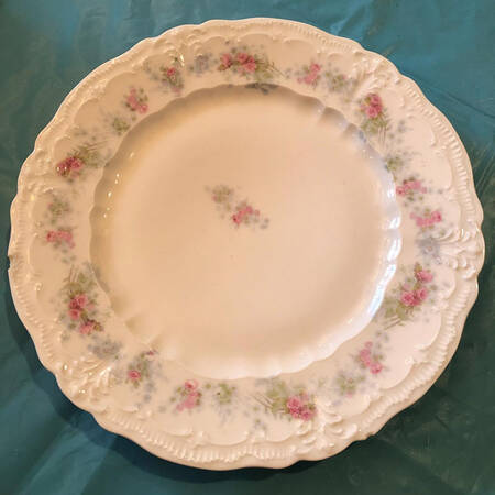 WEI68 Dinner Plate