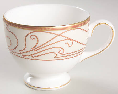 Paris Leigh Shape Footed Cup