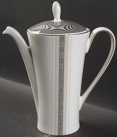 Plaza Coffee Pot & Lid