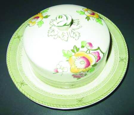 W433 Round Covered Butter