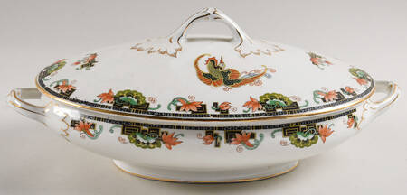 WOO117 Oval Covered Vegetable