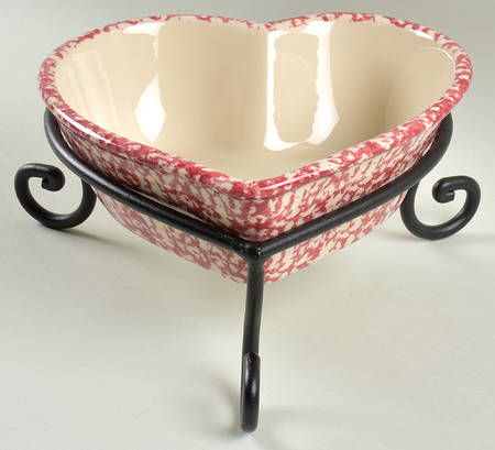 Rose Sponge 8" Heart Shaped Baker & Metal Stand