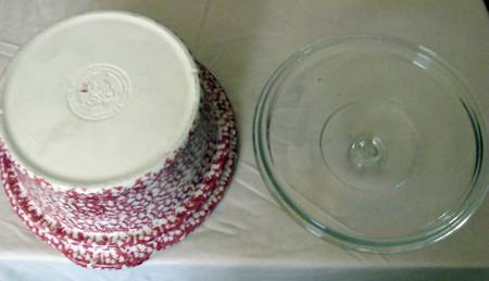 Rose Sponge 1.5 Qt Round Covered Casserole