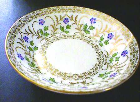 X4728 Saucer