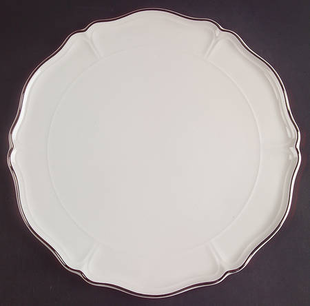 Queen's White Tart Dish
