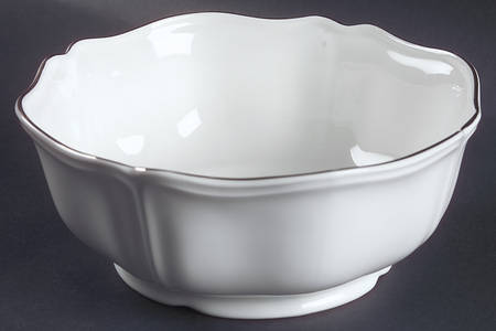 Queen's White 8" Salad Serving Bowl