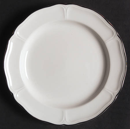 Queen's White Bread & Butter Plate
