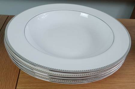 Vera Lace Platinum 11" Individual Pasta Bowl