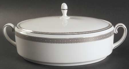 Vera Lace Platinum Oval Covered Vegetable