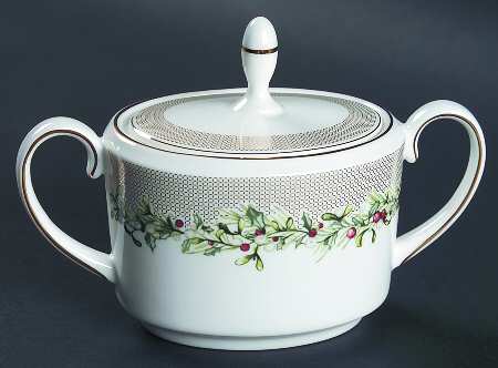 Holly Wreath Sugar Bowl & Lid