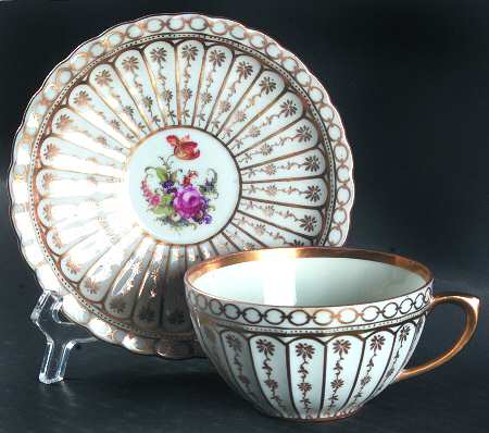 1756 Flat Cup & Saucer Set